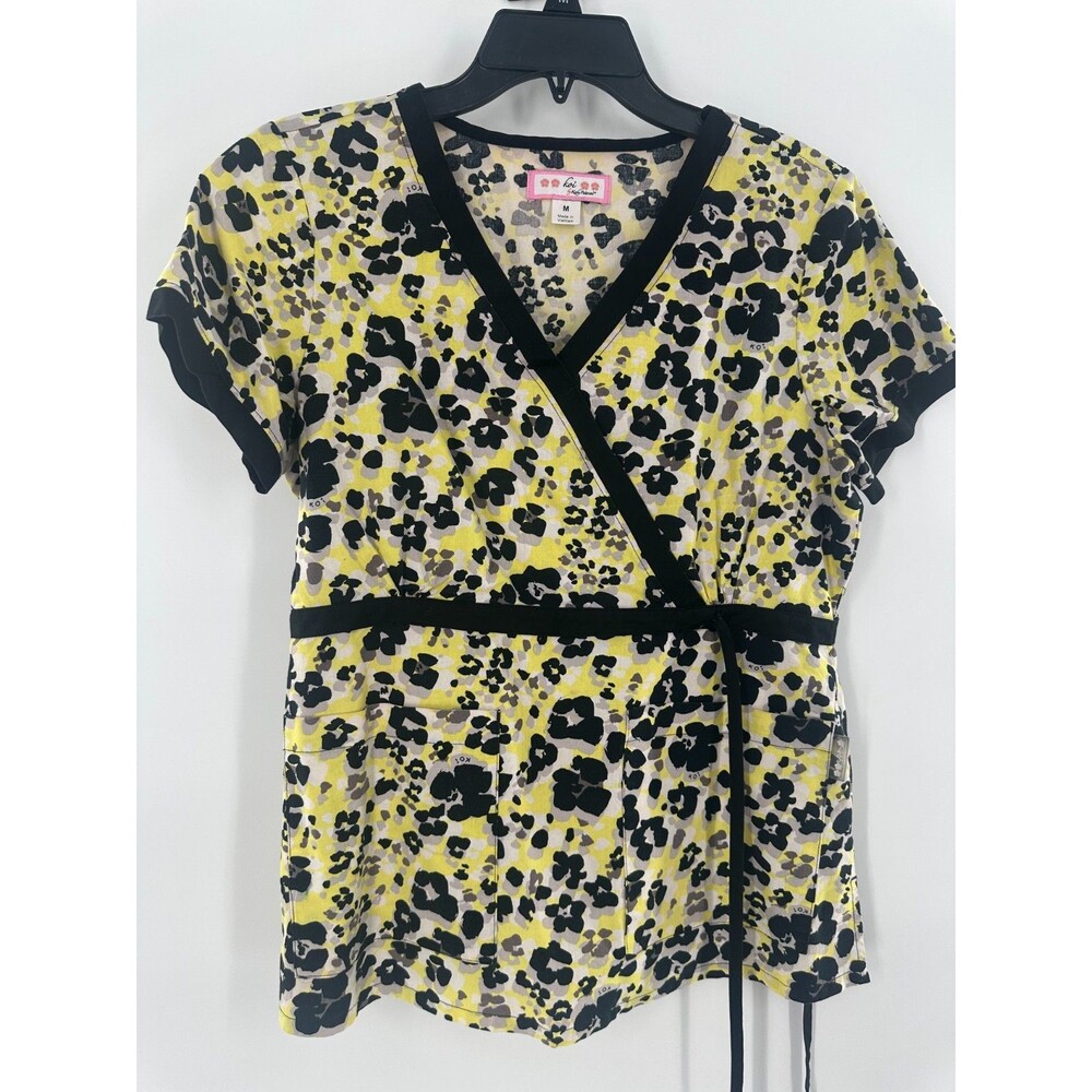 Koi Happiness Kathy Peterson Mock Wrap Scrub Top Yellow Black Leopard Size M